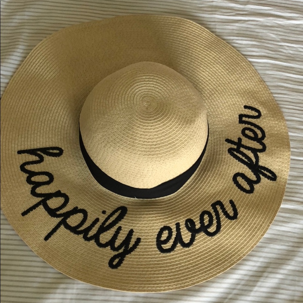 Floppy beach hat Honeymoon